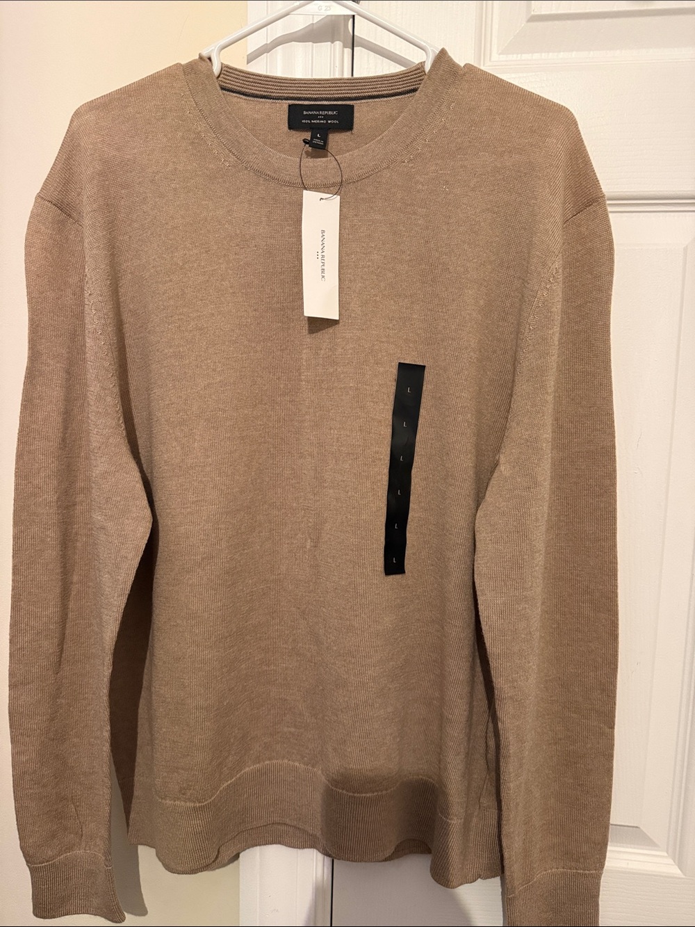 Banana Republic Men’s Crewneck Sweater in Beige-Tan